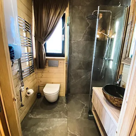 Osada Janosika Jacuzzi Drewniany Na Odludziu Alpesi faház